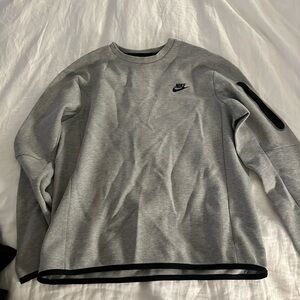 Nike sweatshirt